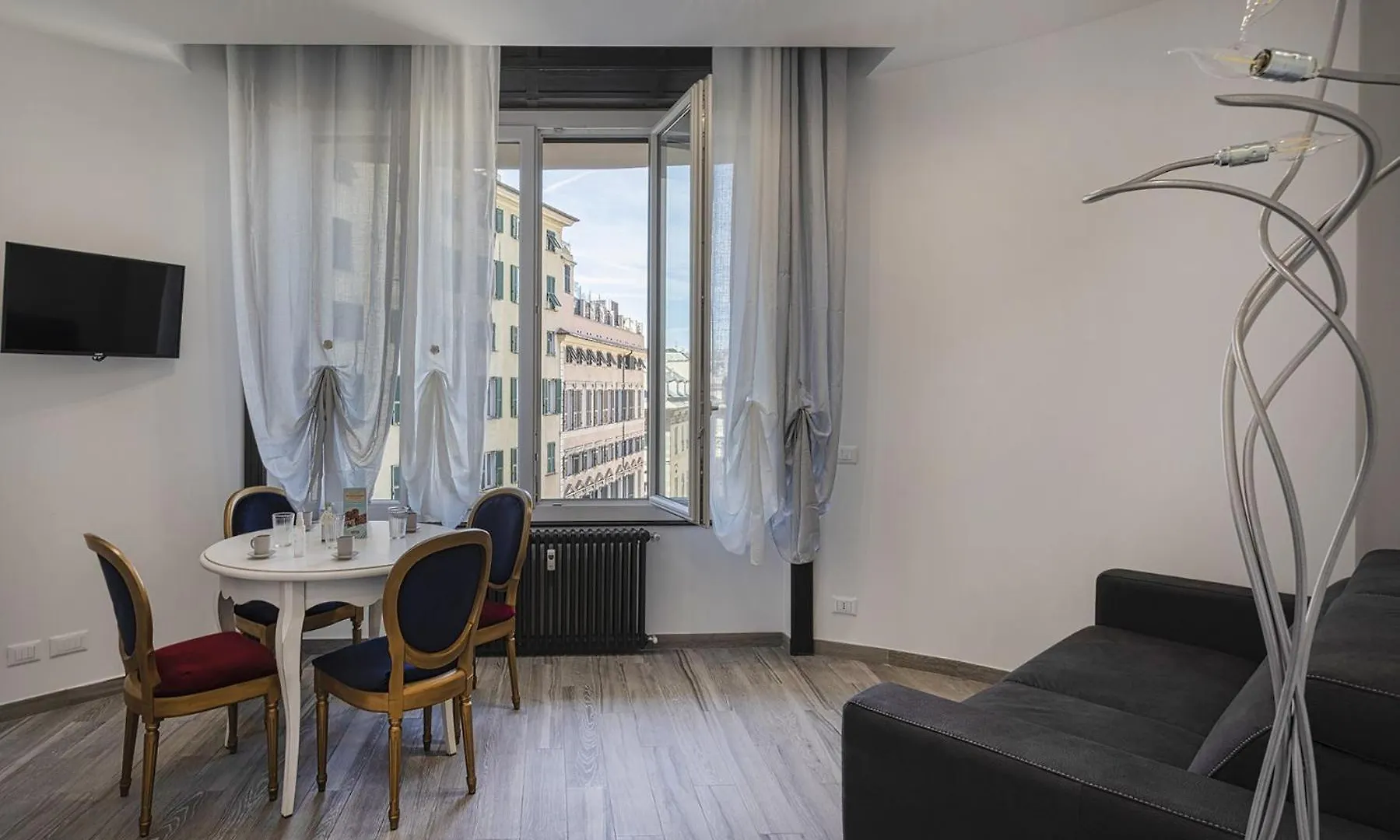 Dclass Apartments Genova Acquario White 0*, Genoa